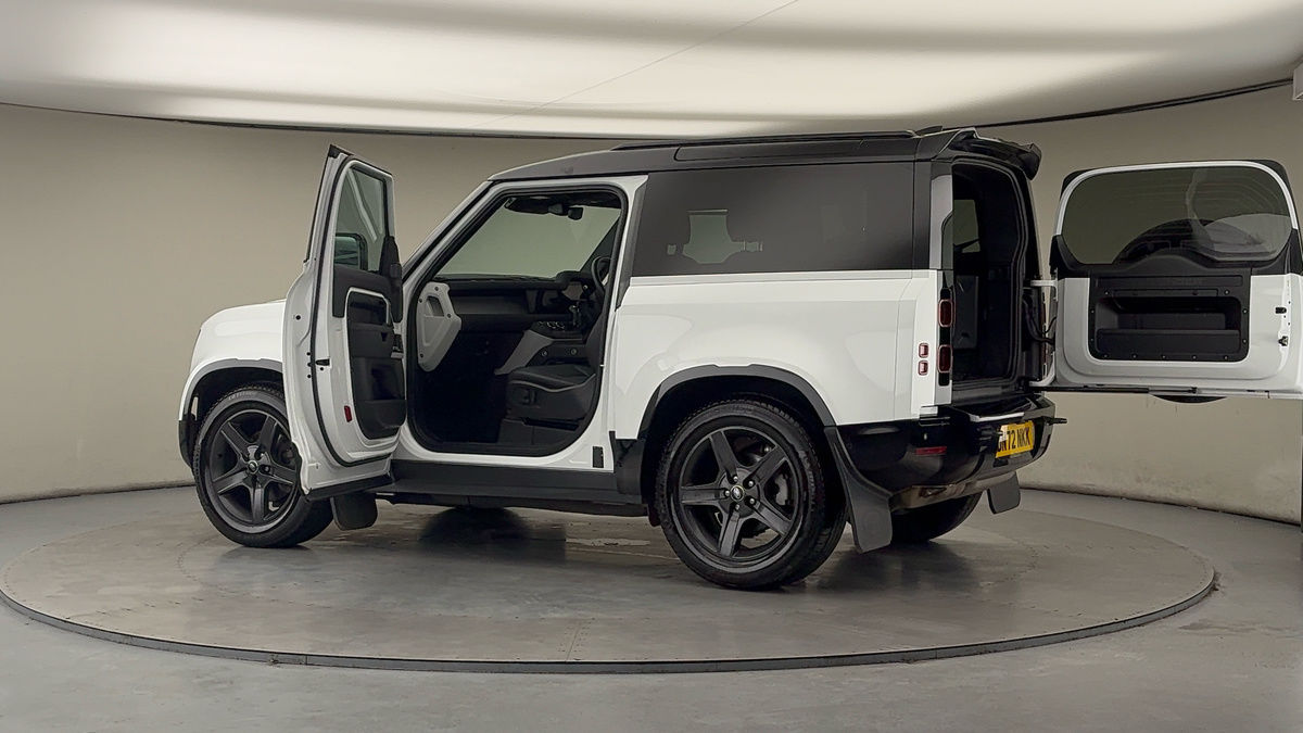 More views of Land Rover Defender 90