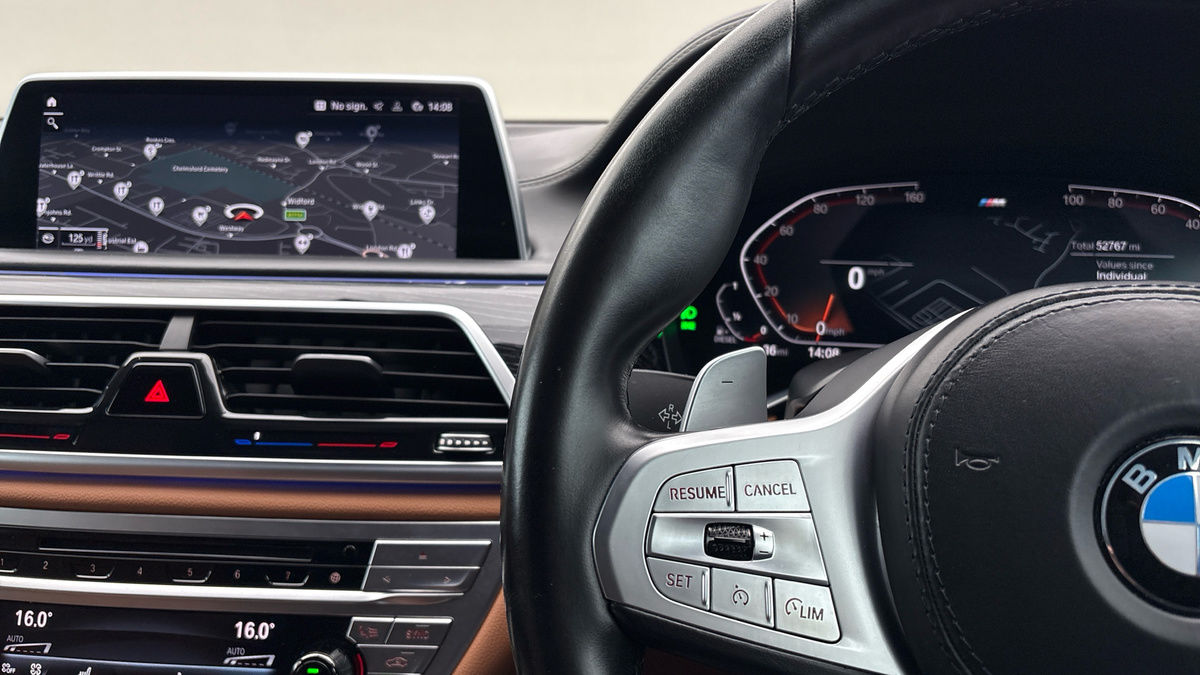 BMW 7 Series Image 13