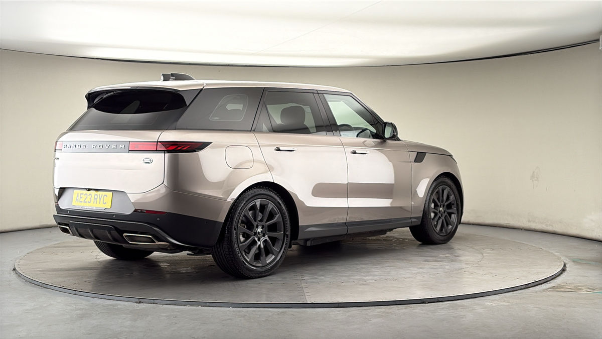 Land Rover Range Rover Sport Image 21