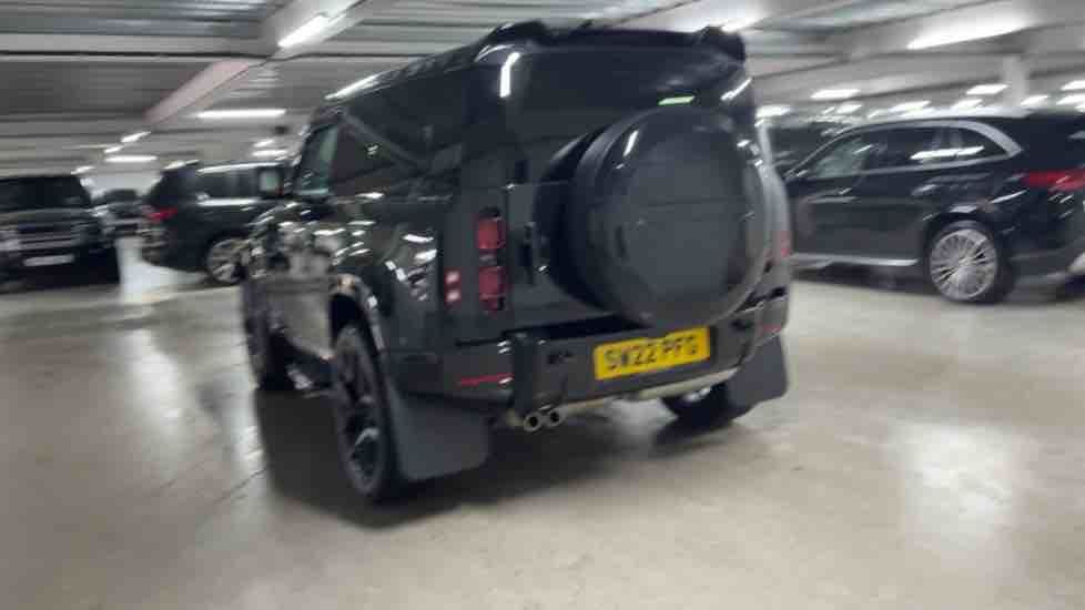 More views of Land Rover Defender 90