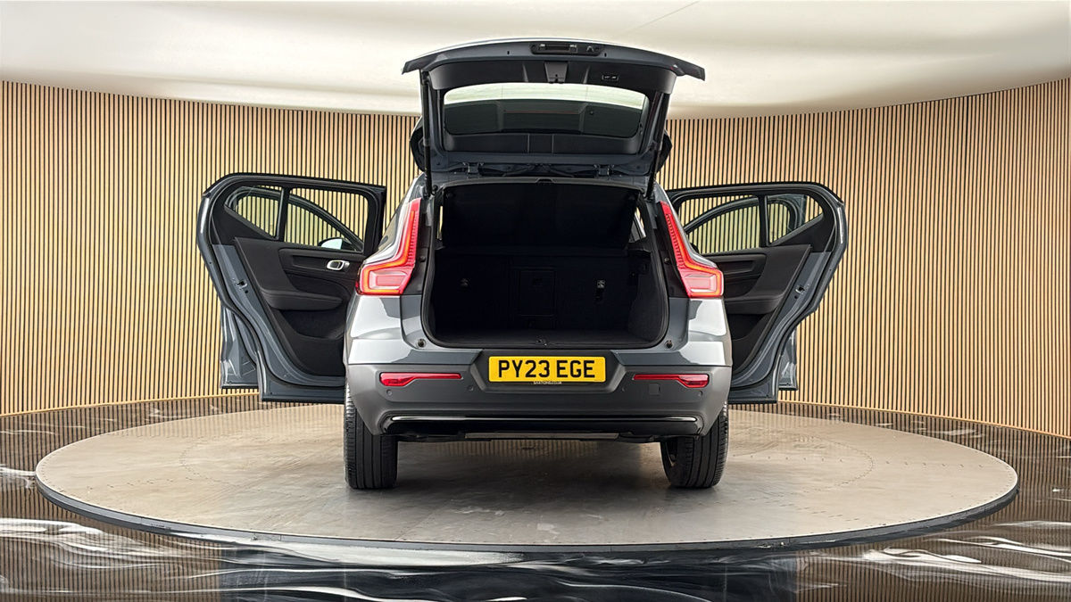 More views of Volvo XC40