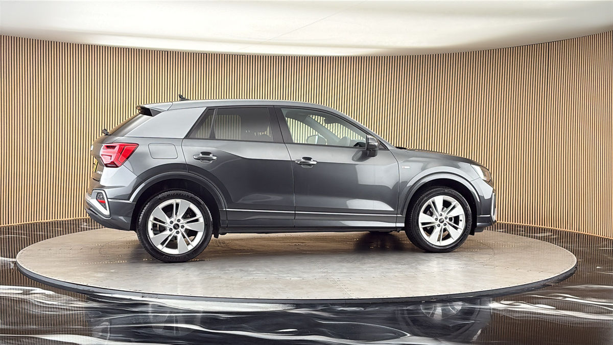 More views of Audi Q2