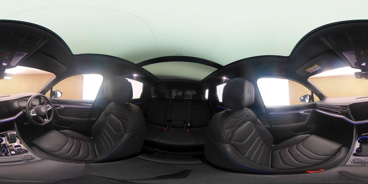 More views of Volkswagen Touareg