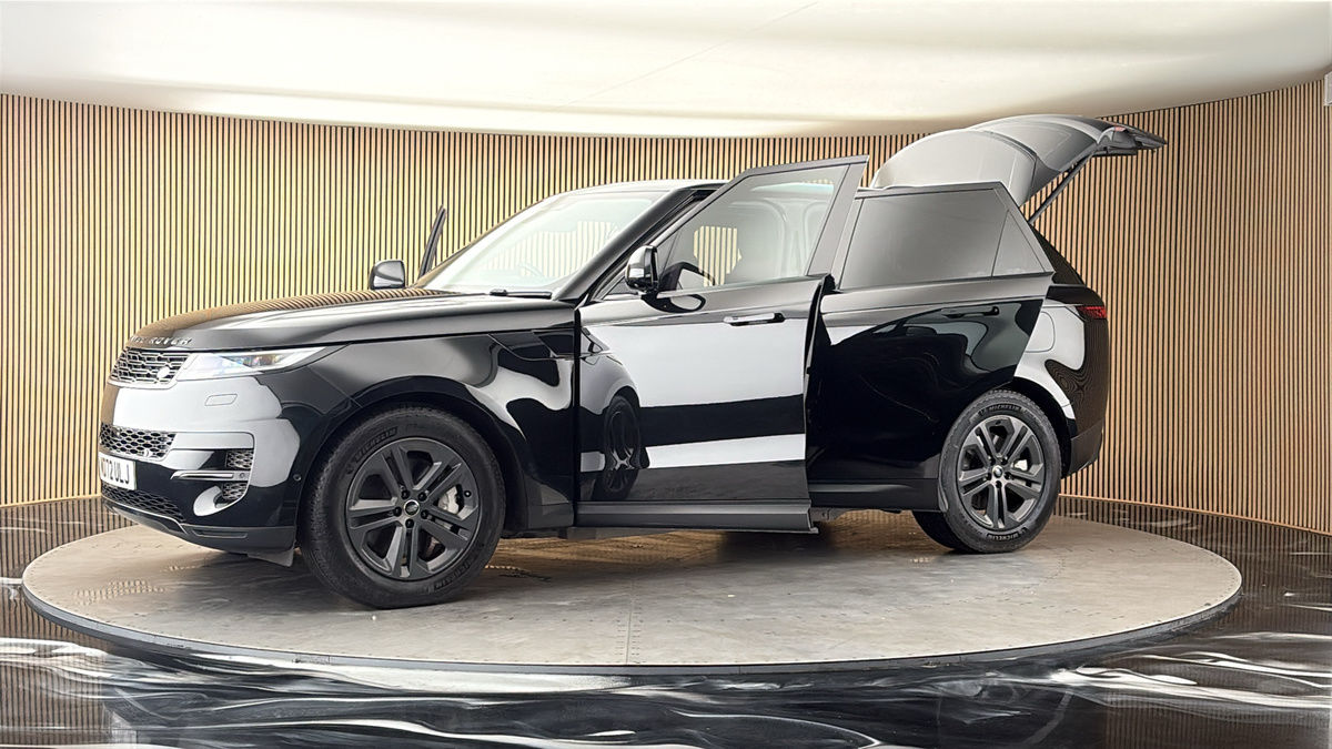 More views of Land Rover Range Rover Sport