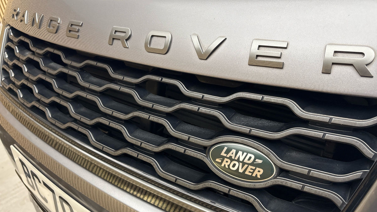 Land Rover Range Rover Sport Image 24