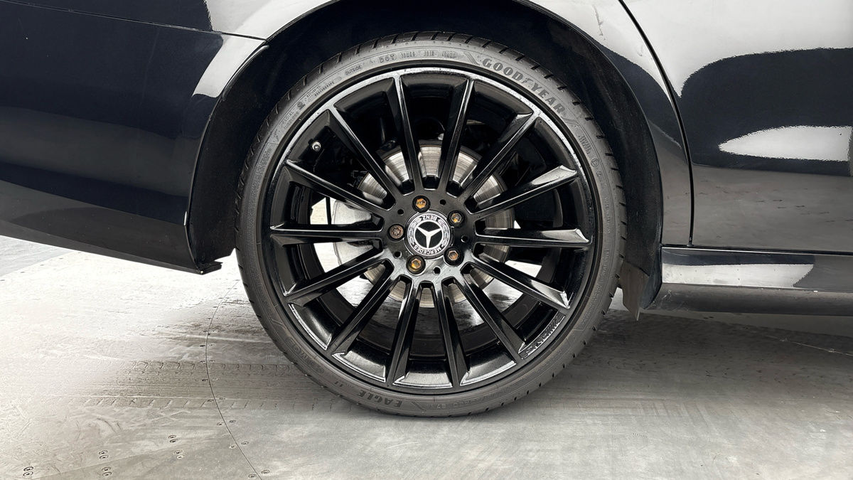 Mercedes-Benz E Class Image 10