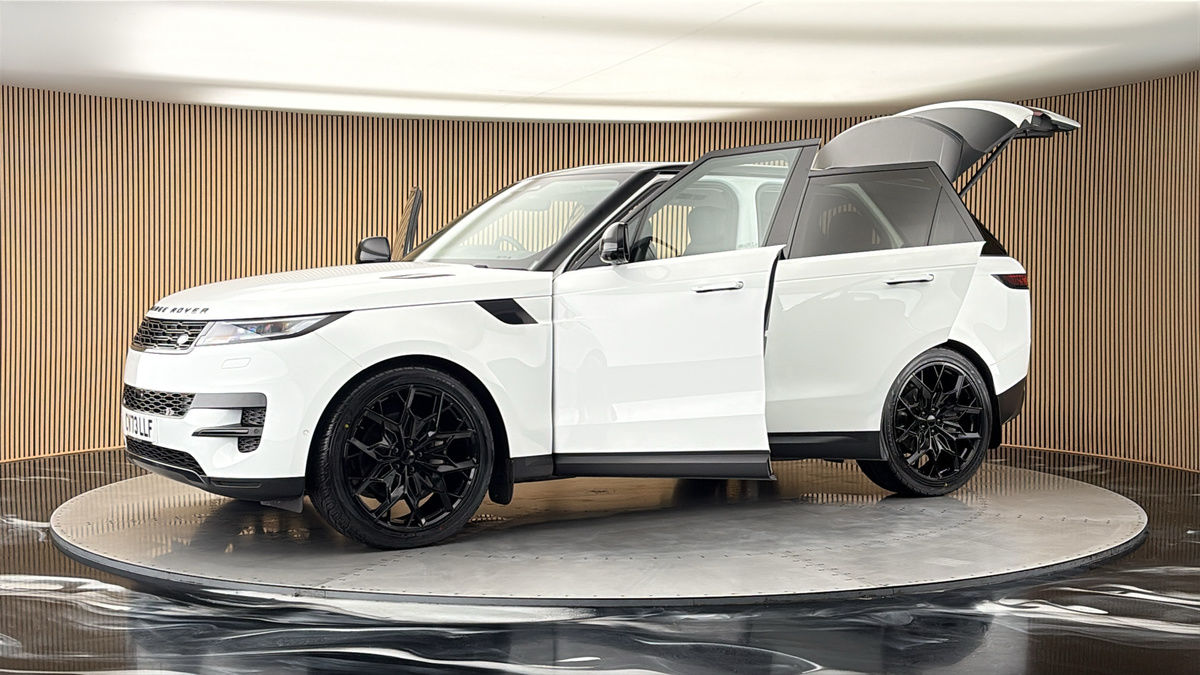 More views of Land Rover Range Rover Sport