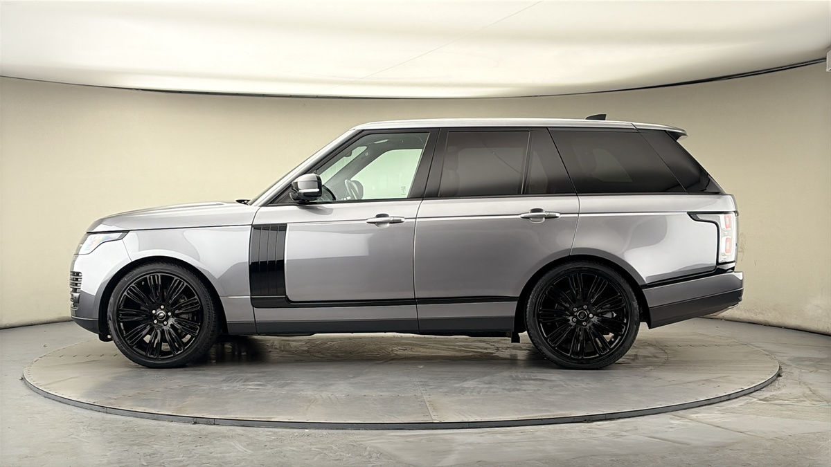 More views of Land Rover Range Rover