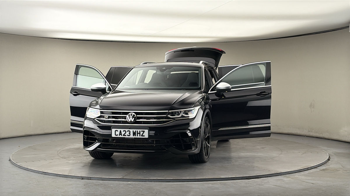 More views of Volkswagen Tiguan