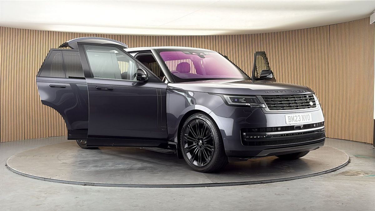 More views of Land Rover Range Rover