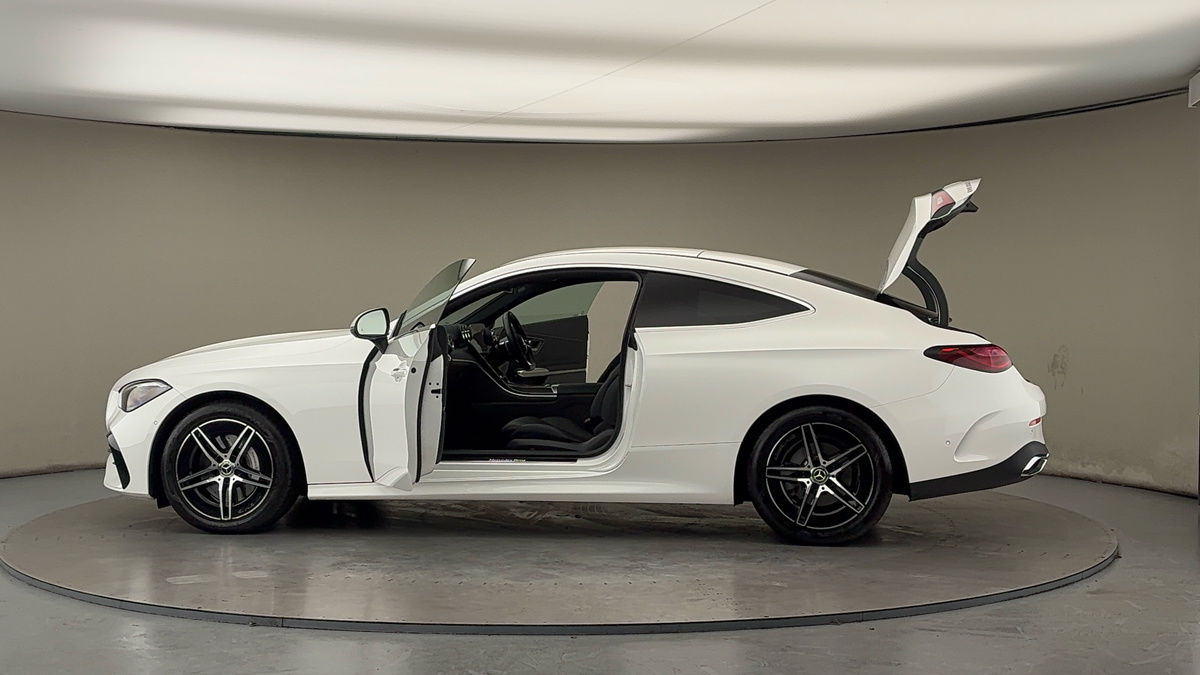 More views of Mercedes-Benz CLE