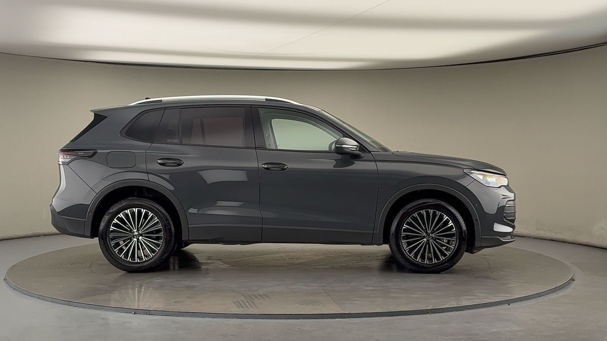 Volkswagen Tiguan Image 16
