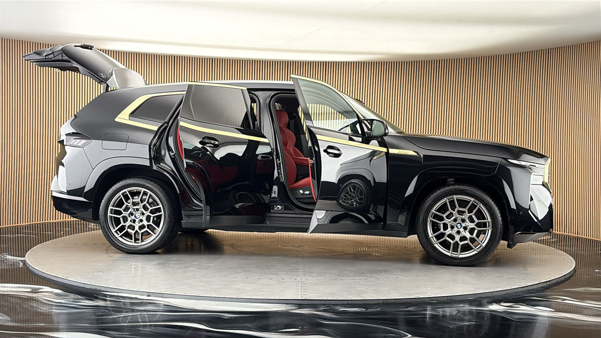 More views of BMW XM