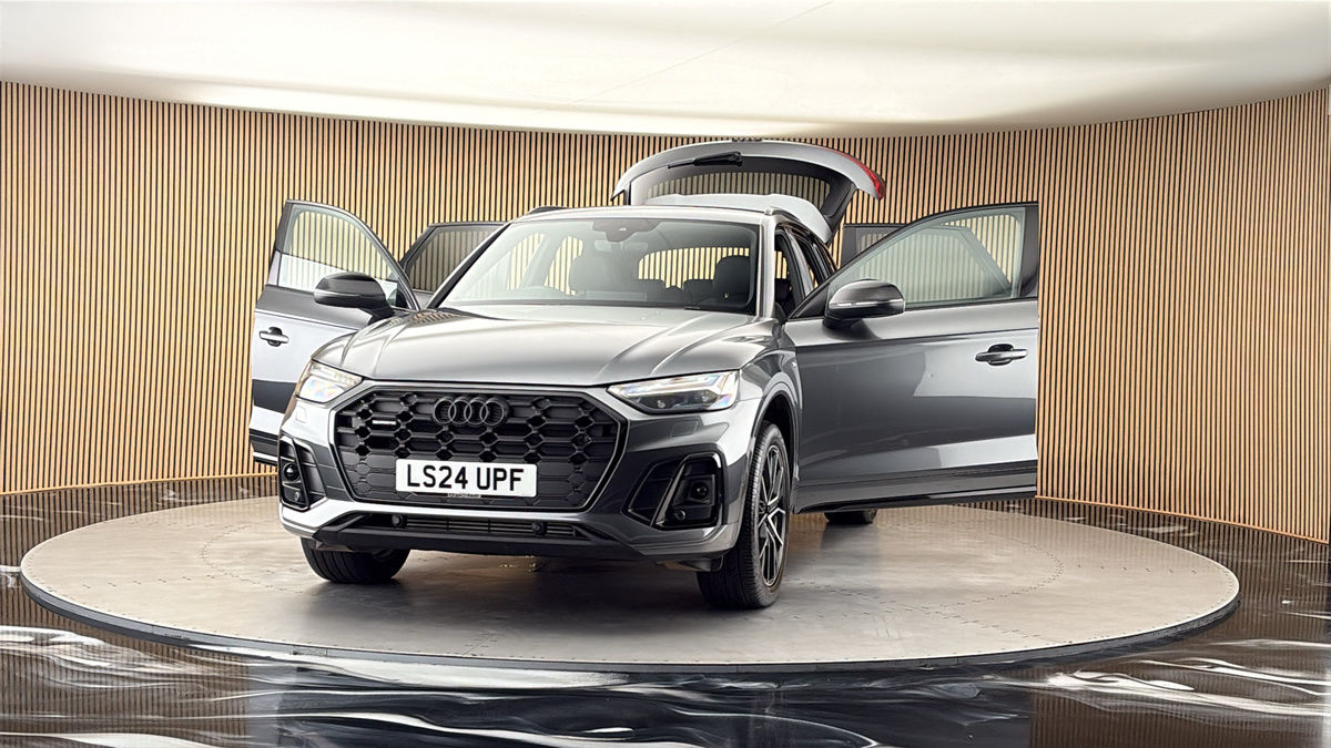 More views of Audi Q5