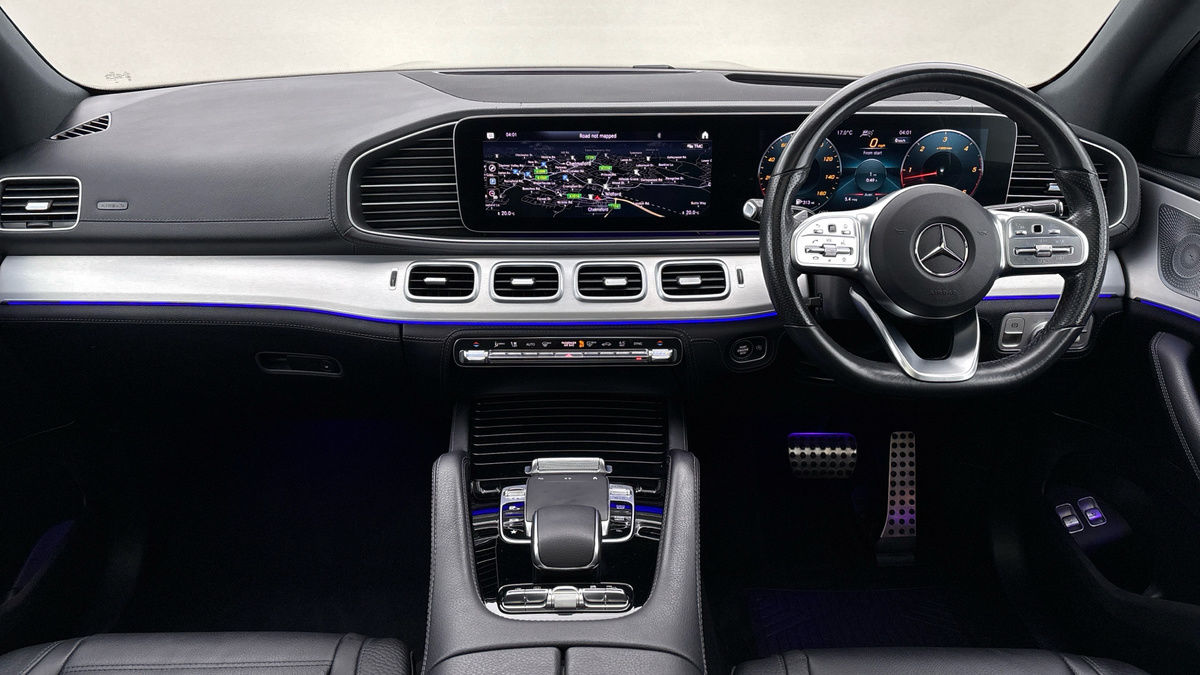 Mercedes-Benz GLS Image 12