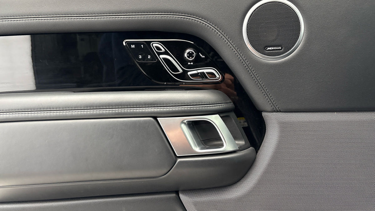 Land Rover Range Rover Image 19