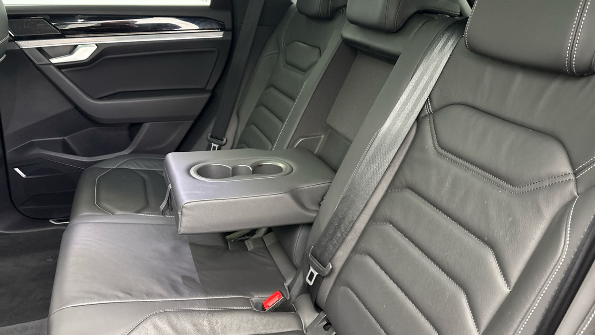 Volkswagen Touareg Image 9