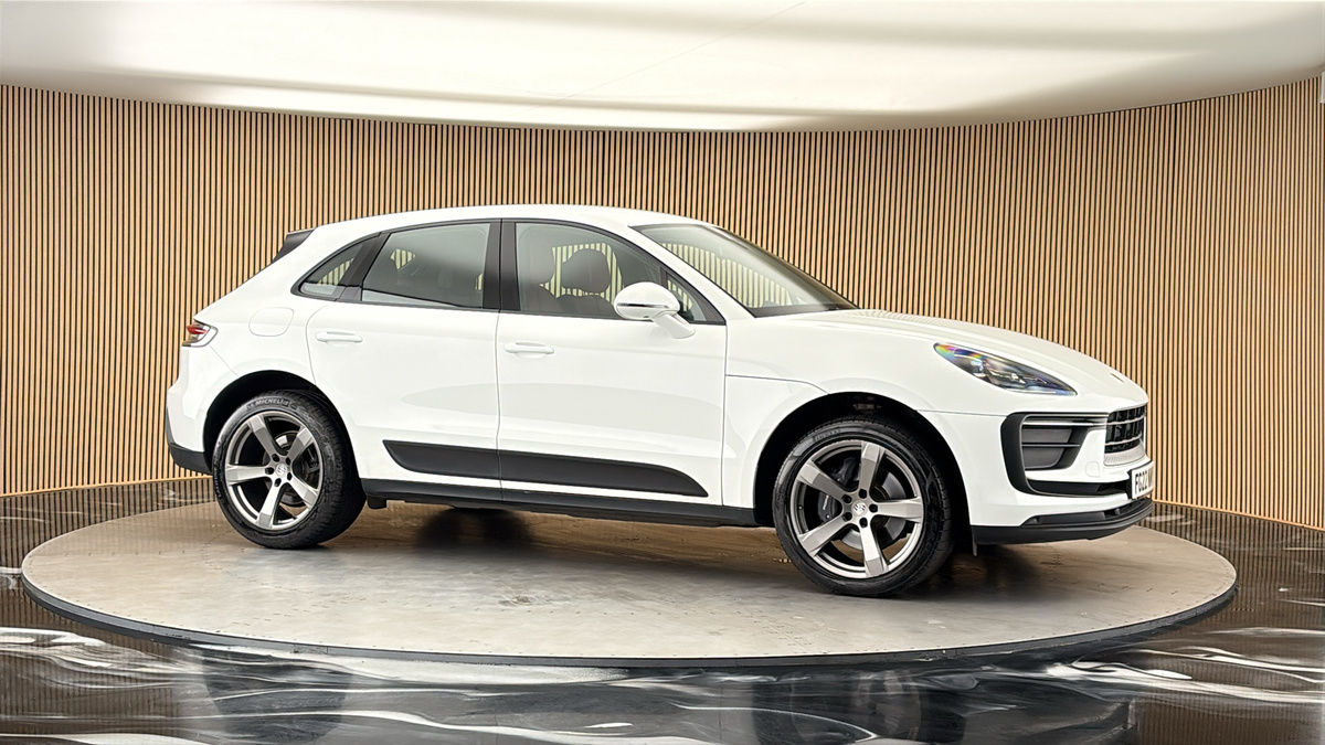 More views of Porsche Macan