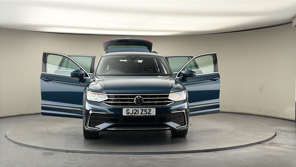 More views of Volkswagen Tiguan