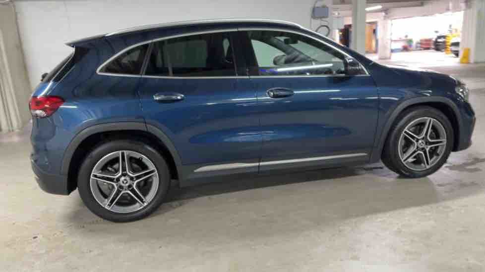 More views of Mercedes-Benz GLA