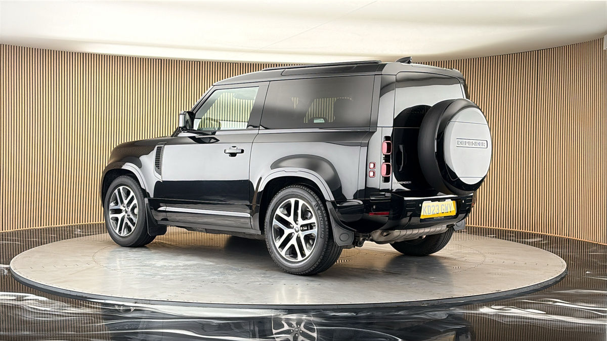 More views of Land Rover Defender 90
