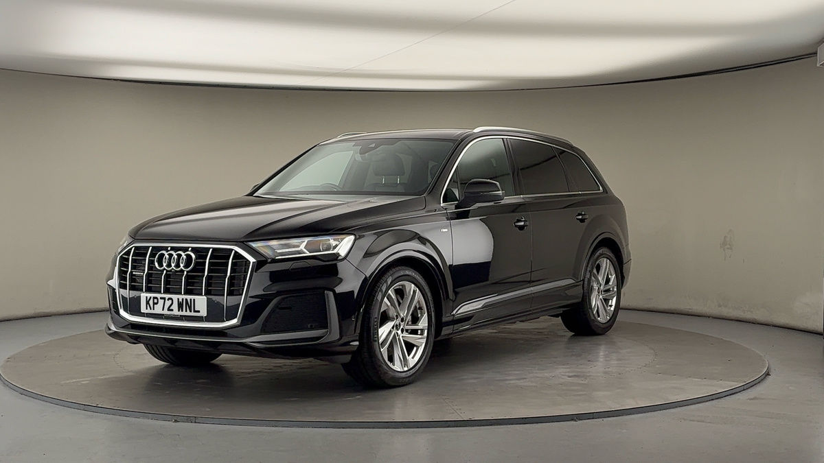 More views of Audi Q7