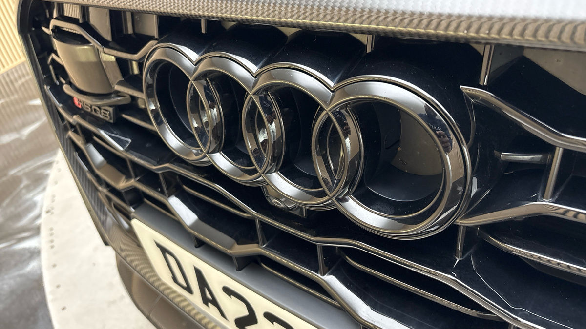 Audi RSQ8 Image 24