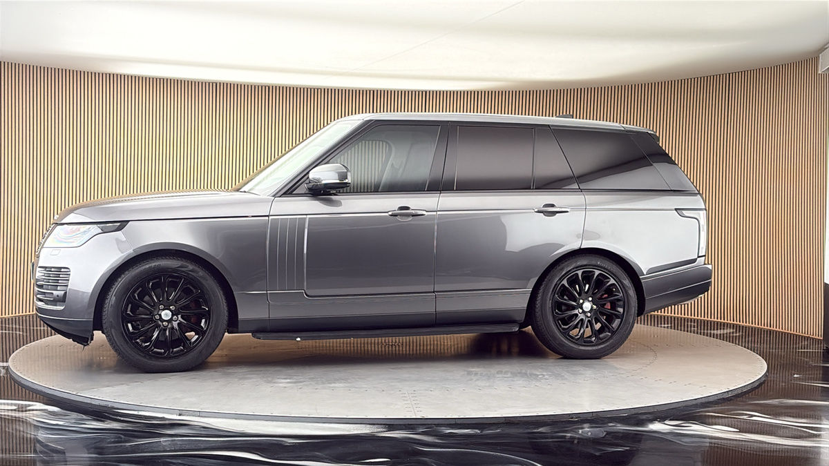 More views of Land Rover Range Rover