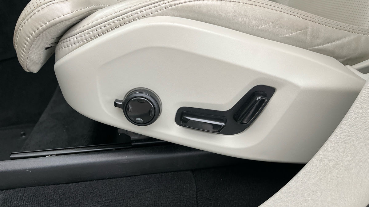 Volvo XC90 Image 6