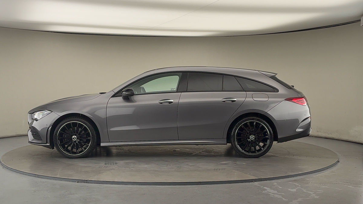 Mercedes-Benz CLA Image 15