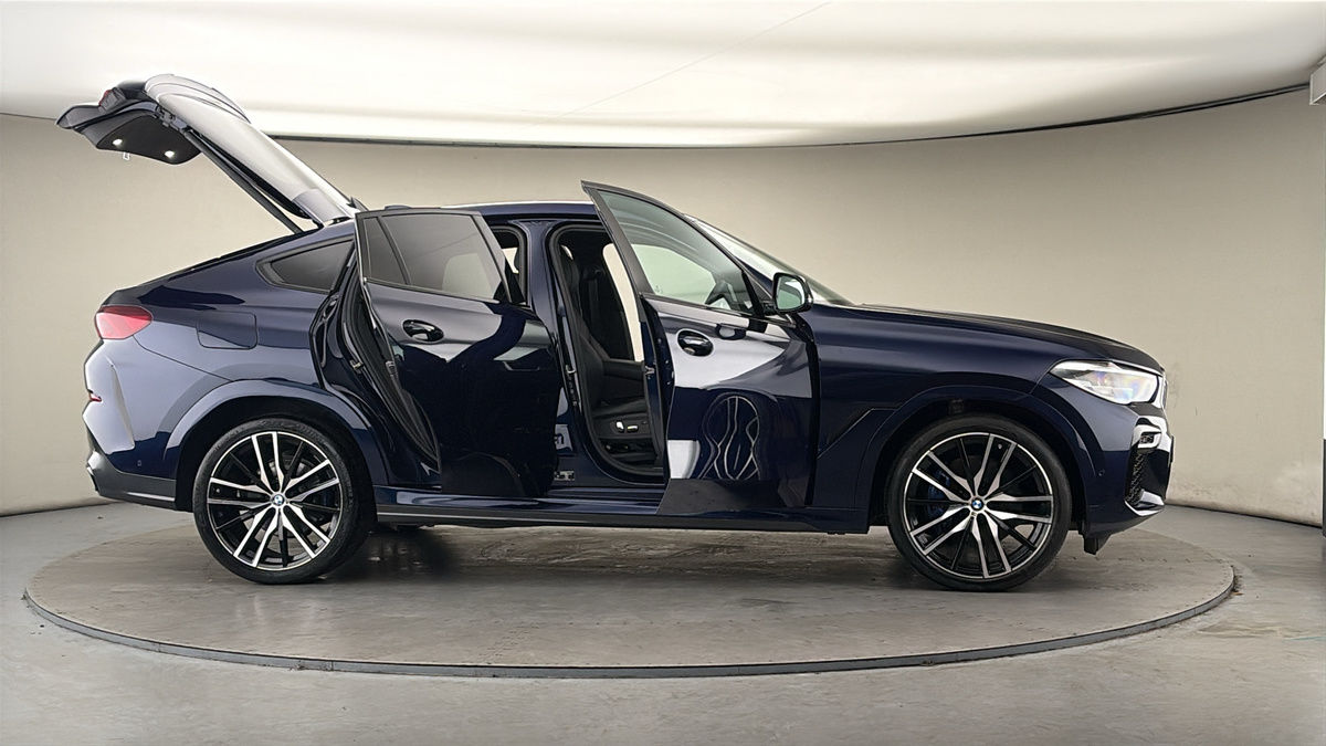 More views of BMW X6