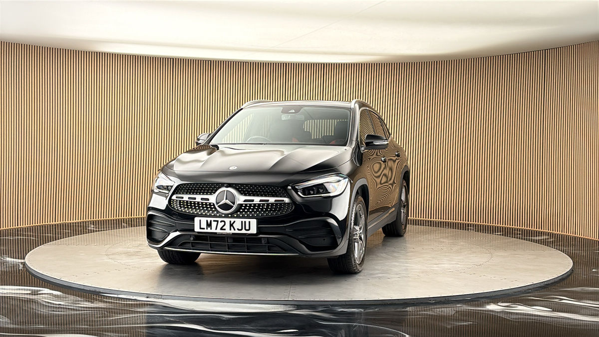 More views of Mercedes-Benz GLA