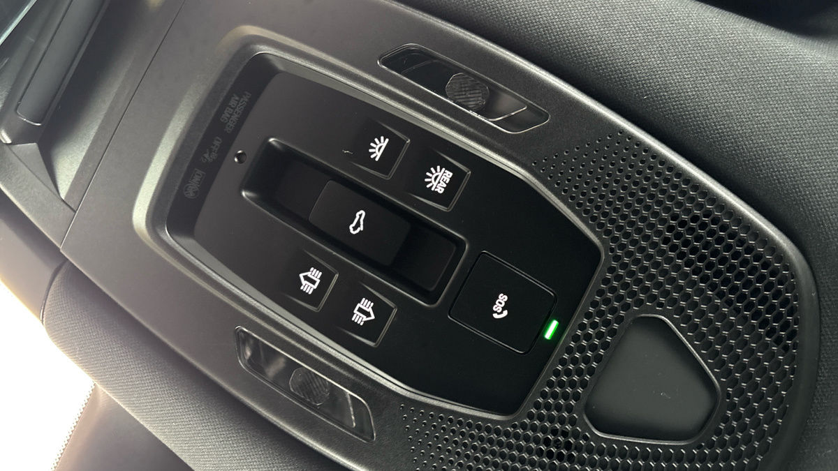 Porsche Cayenne Image 27