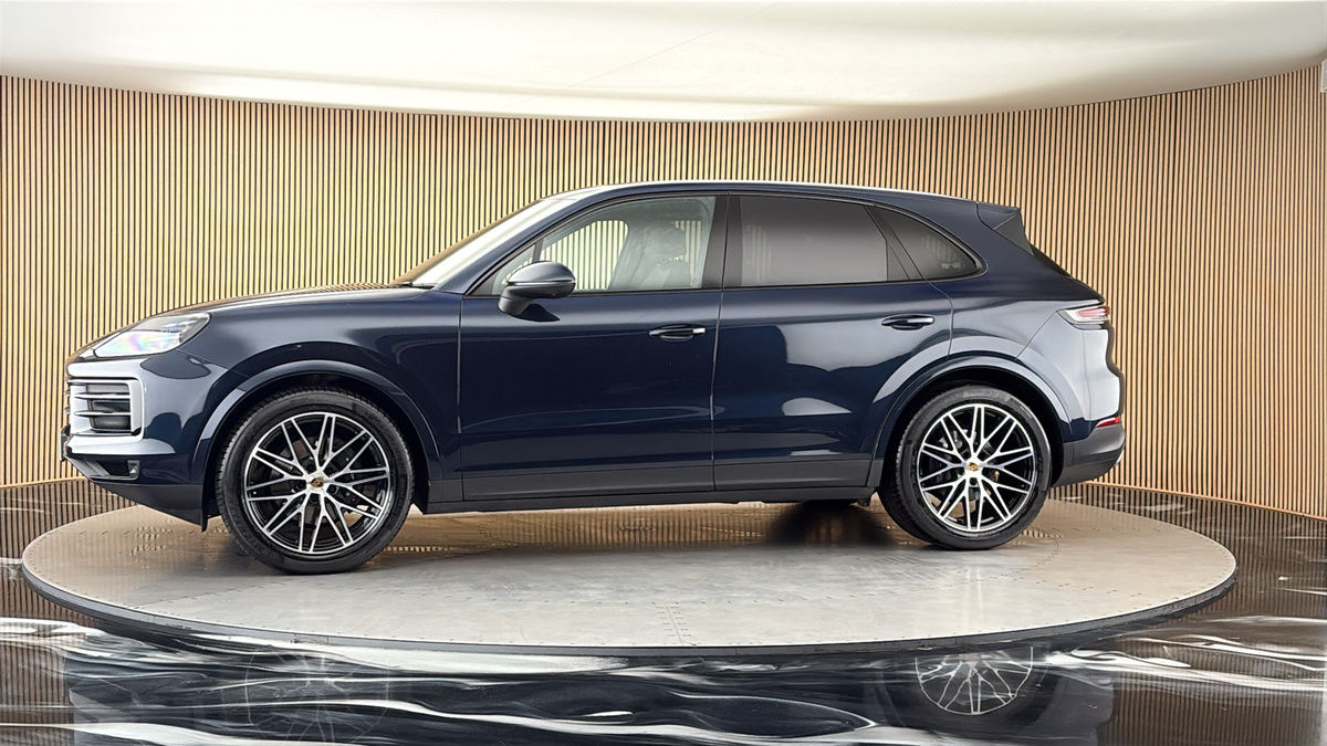 More views of Porsche Cayenne
