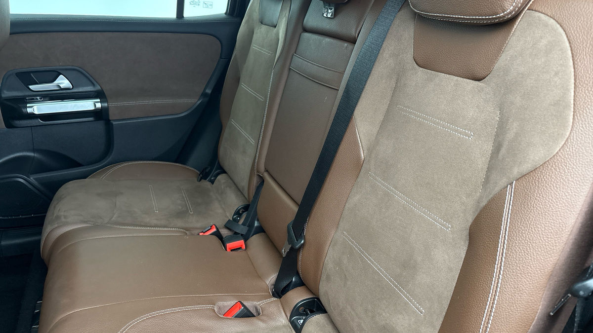 Mercedes-Benz GLB Image 8