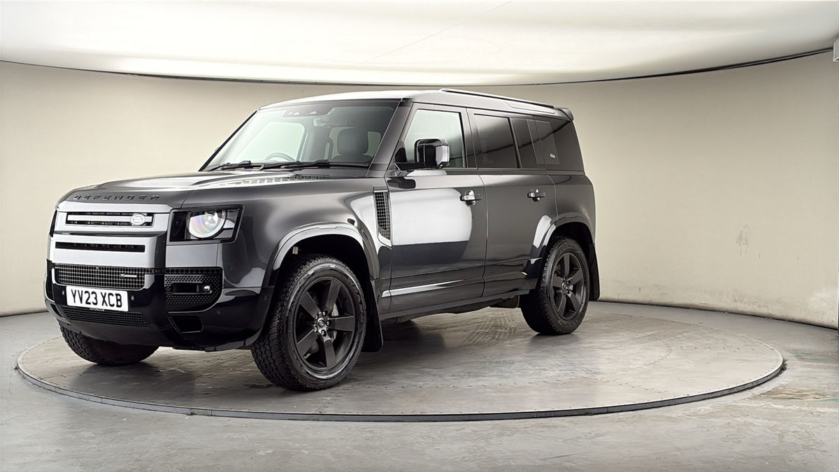 More views of Land Rover Defender 110