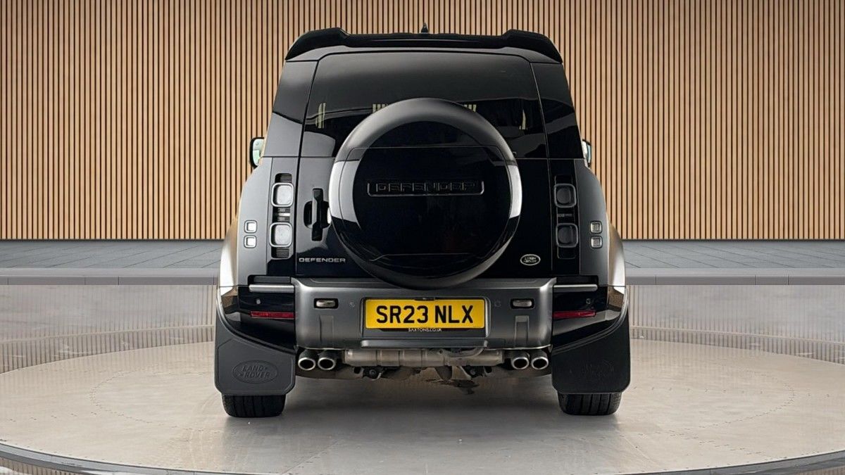 Land Rover Defender 90 Image 4