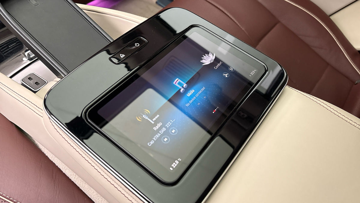 Mercedes-Benz Maybach GLS Image 29