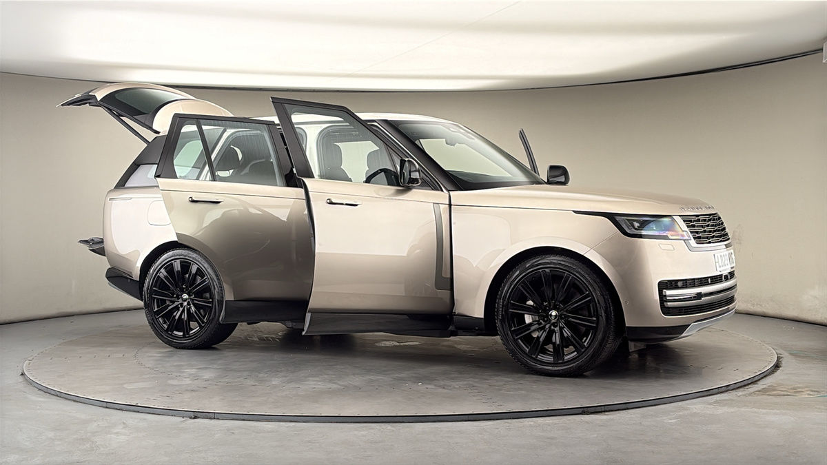 More views of Land Rover Range Rover