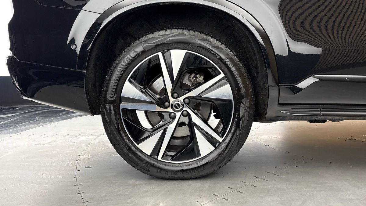 Volvo XC90 Image 10