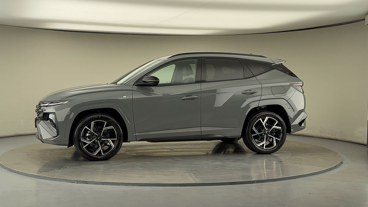 More views of Hyundai TUCSON