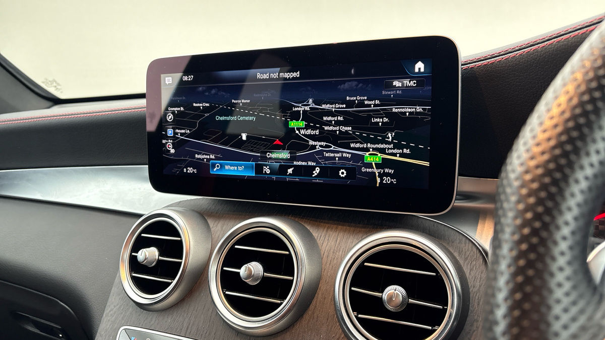 Mercedes-Benz GLC Image 17