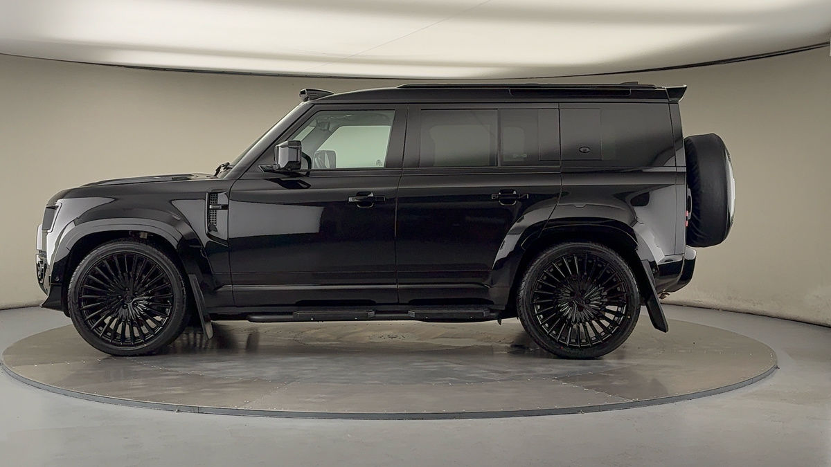 Land Rover Defender 110 Urban Image 15