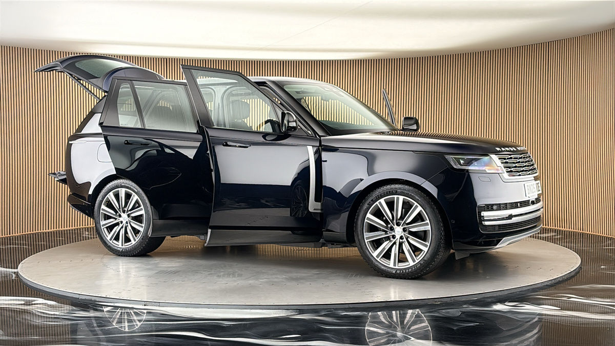 More views of Land Rover Range Rover