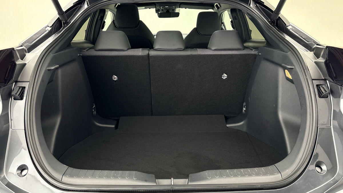 Toyota C-HR Image 11