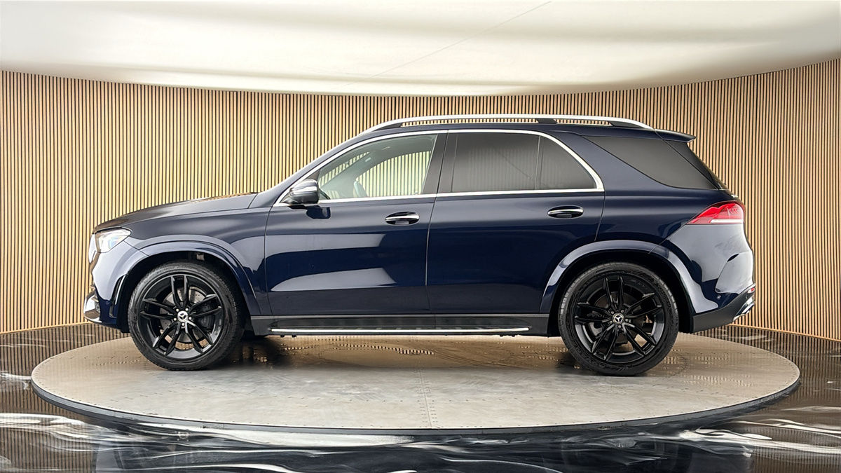 More views of Mercedes-Benz GLE