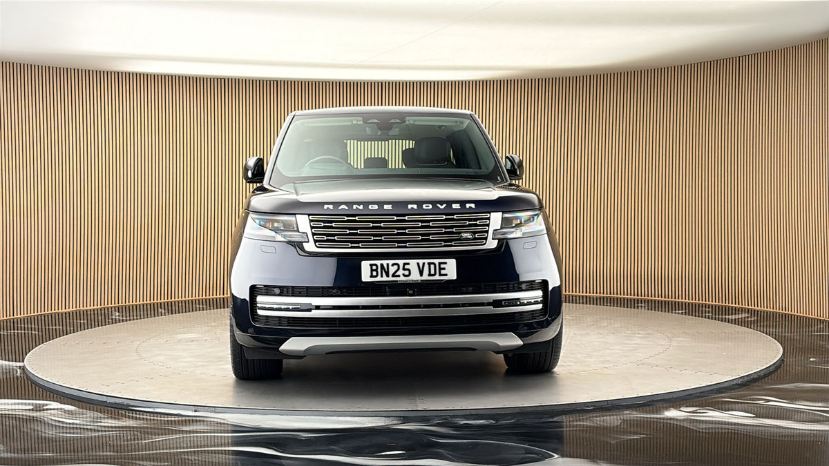 More views of Land Rover Range Rover