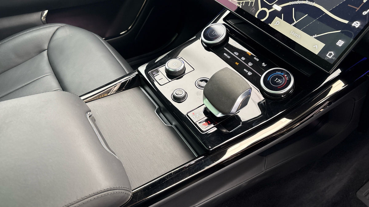Land Rover Range Rover Sport Image 18