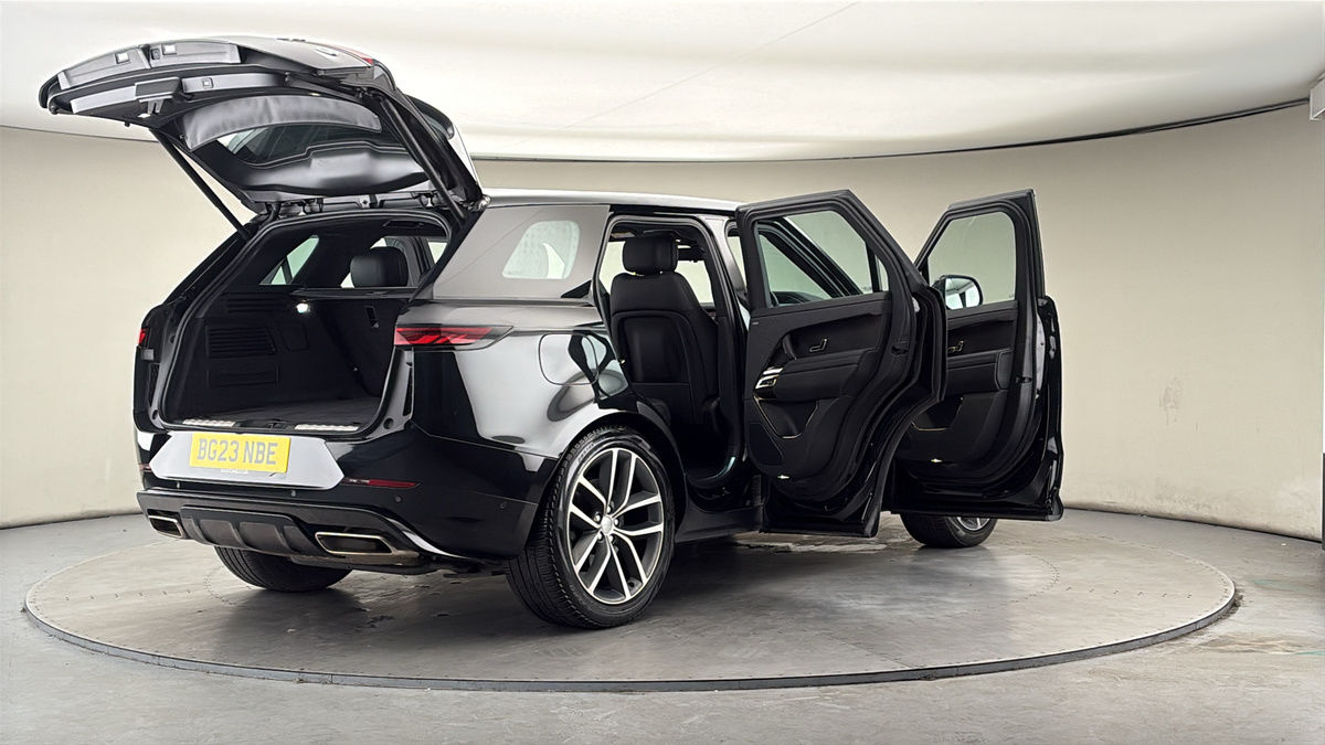 More views of Land Rover Range Rover Sport