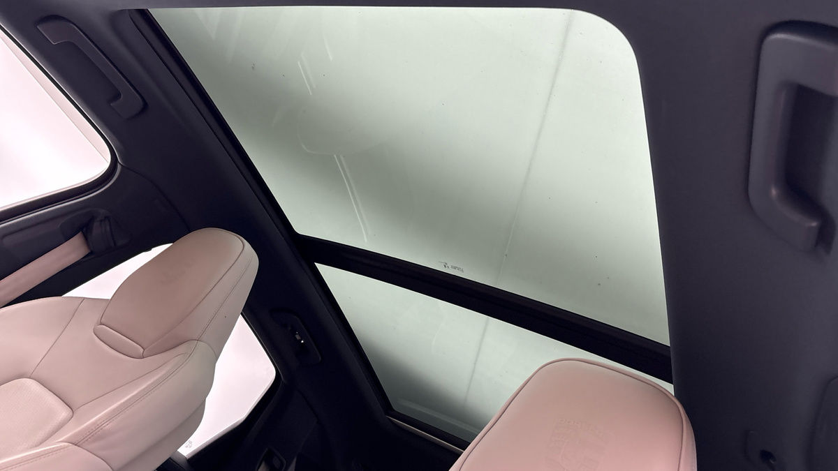 Porsche Cayenne Image 6